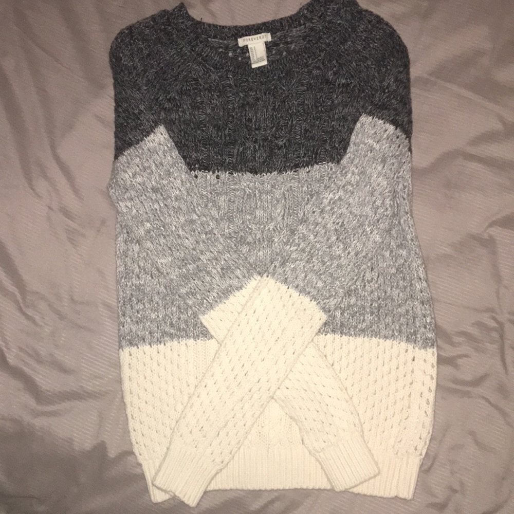 Sweater - Picture 5 of 5